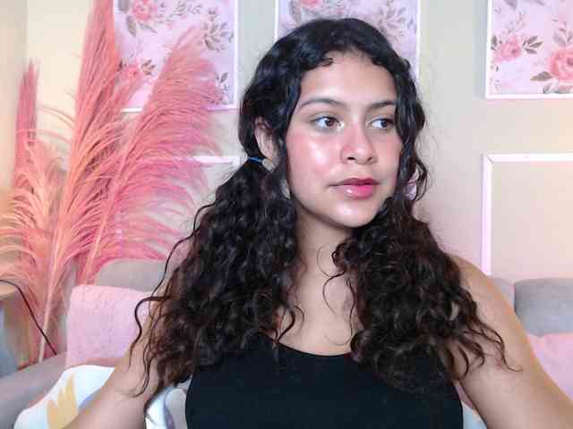 CurlyDani