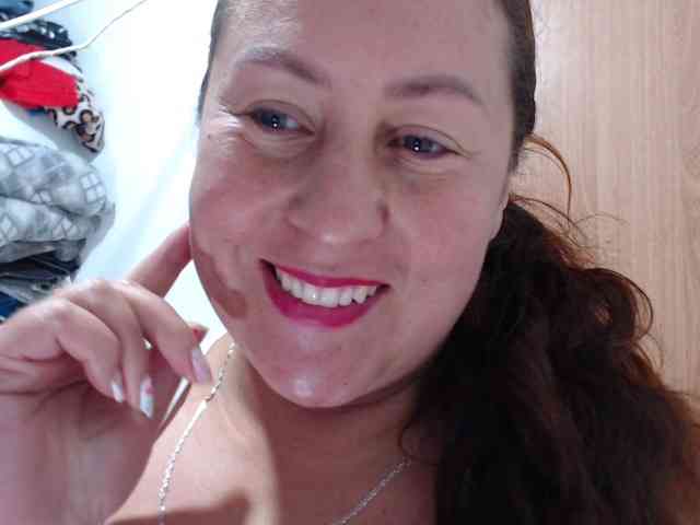 WhoreZara webcam