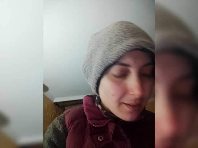 Kira700's BongaCams show and profile