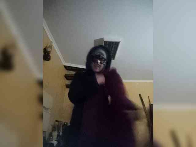 Kira_hochet_million webcam