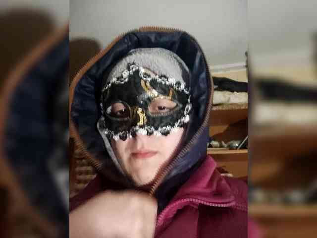 Kira_hochet_million webcam