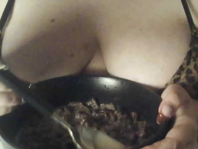 peachyshow Live Cam on BongaCams