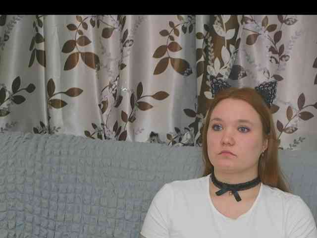 EllaSoulstane webcam
