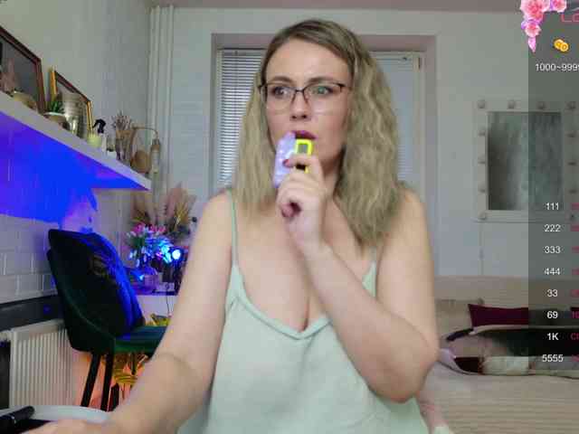 BulletNipples webcam