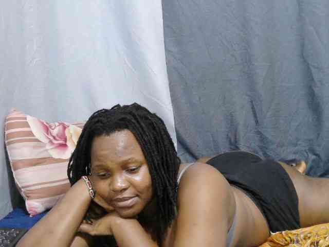 sweet-bunny-sweet webcam