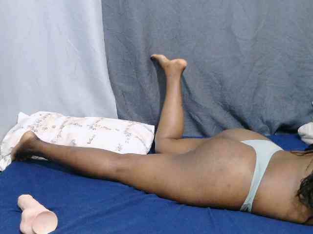 sweet-bunny-sweet webcam