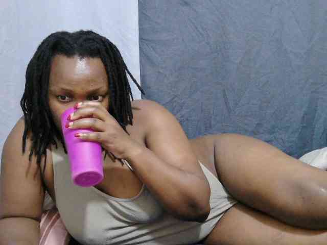 sweet-bunny-sweet webcam