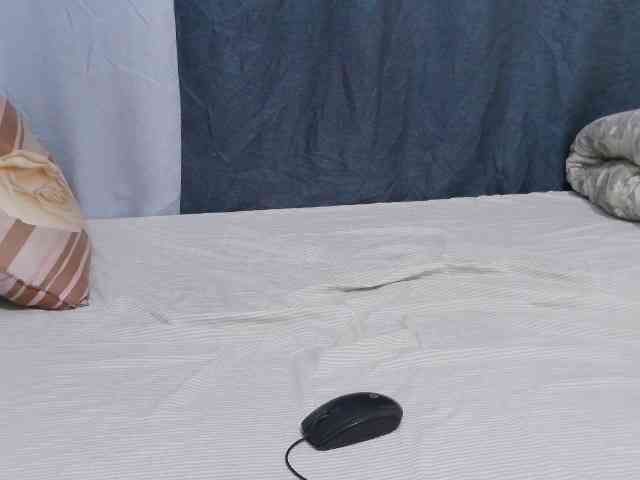 sweet-bunny-sweet webcam