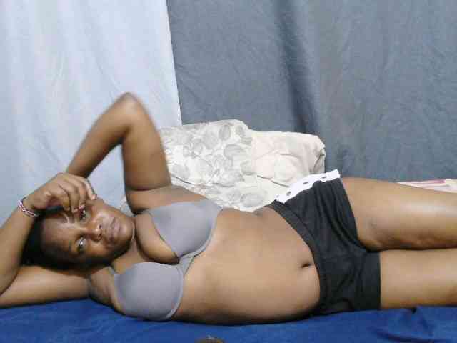 sweet-bunny-sweet webcam