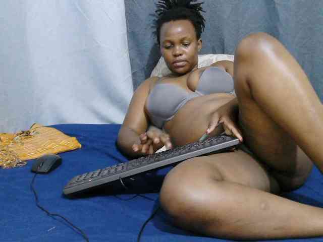 sweet-bunny-sweet webcam