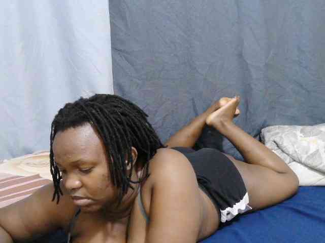 sweet-bunny-sweet webcam