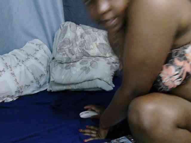 sweet-bunny-sweet webcam