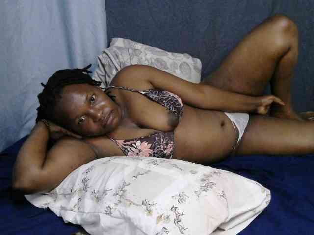 sweet-bunny-sweet webcam