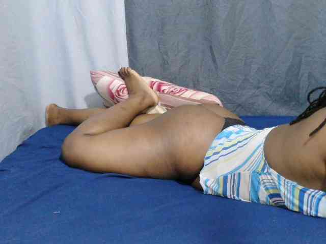 sweet-bunny-sweet webcam