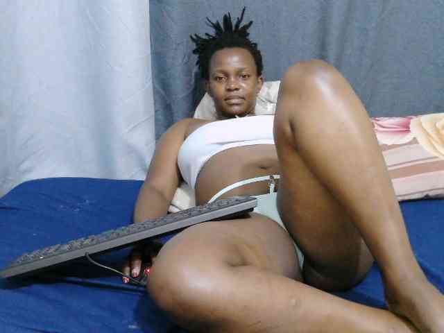 sweet-bunny-sweet webcam