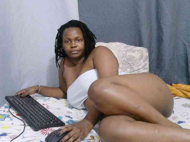 sweet-bunny-sweet webcam