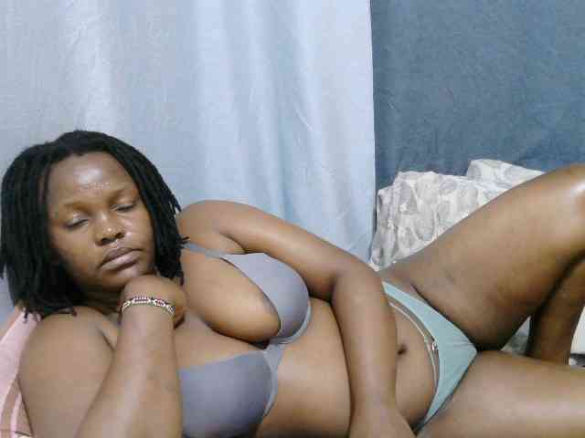 sweet-bunny-sweet webcam