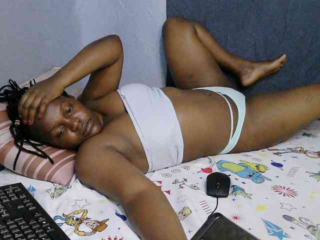 sweet-bunny-sweet webcam