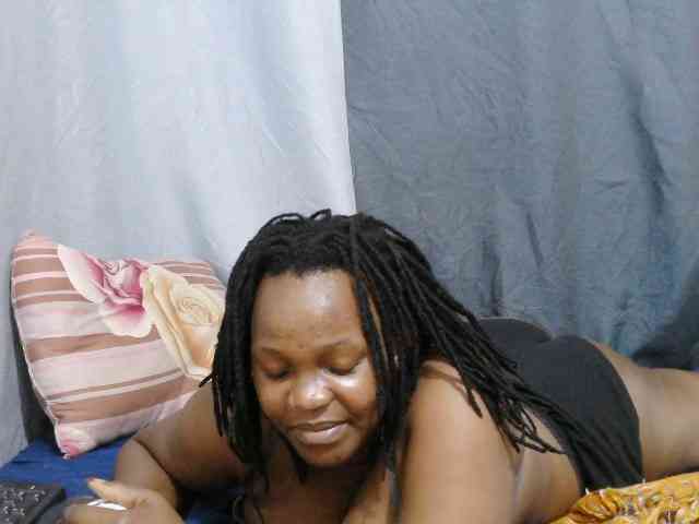 sweet-bunny-sweet webcam