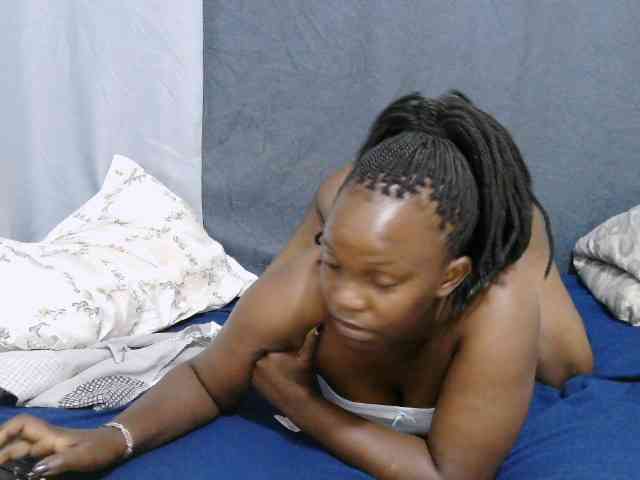 sweet-bunny-sweet webcam