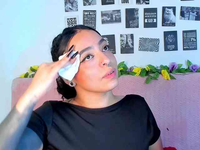 alana-and-jackk Live Webcam on BongaCams