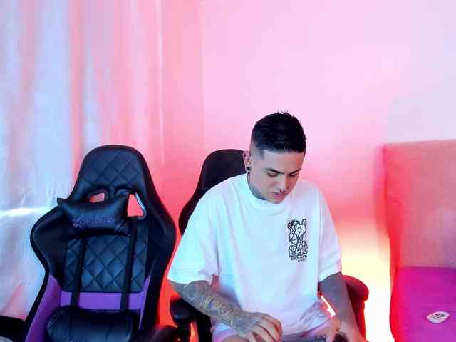 alana-and-jackk webcam