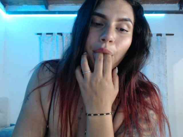 cristalbigass webcam