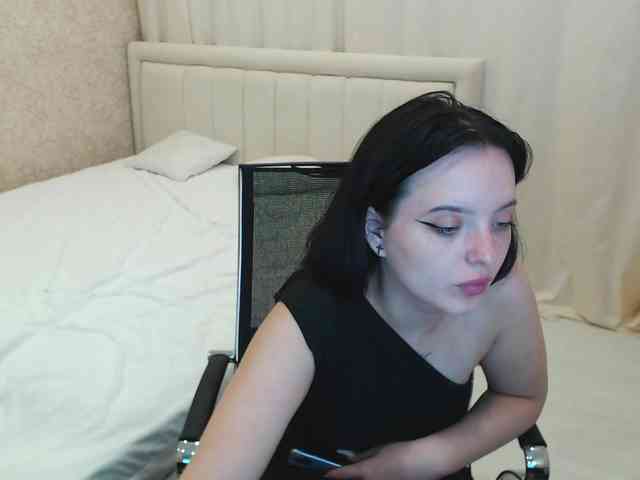 KristiSilk webcam