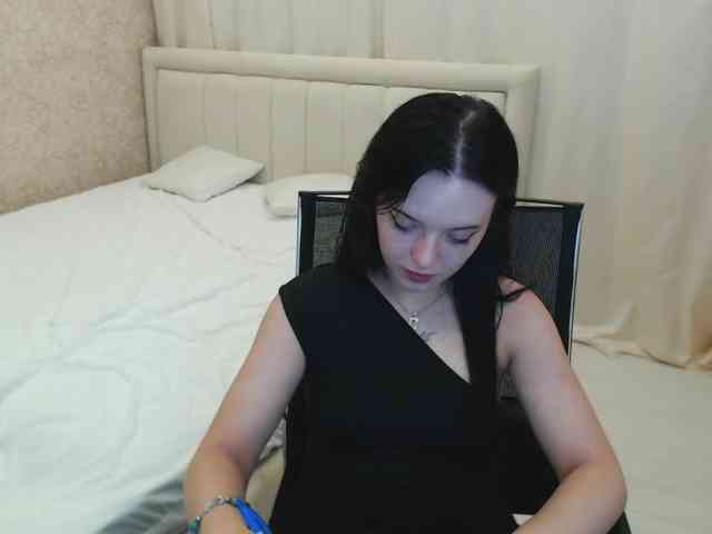 KristiSilk webcam
