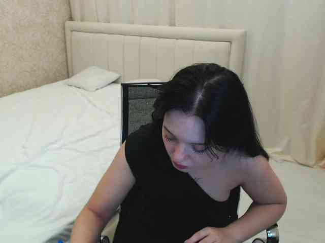 KristiSilk webcam