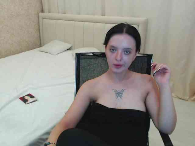 KristiSilk webcam