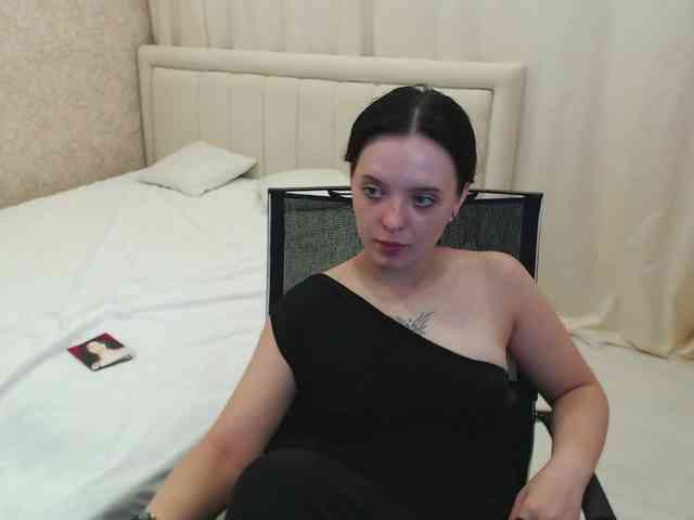 KristiSilk webcam