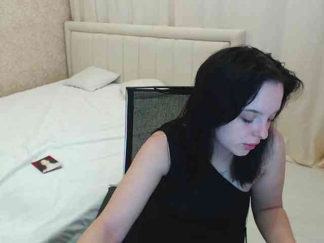 KristiSilk webcam