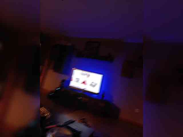 Lebrel13 Live Webcam on BongaCams