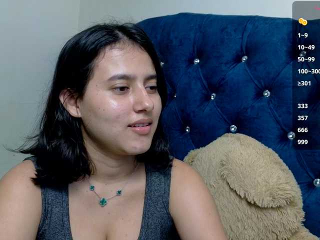 vikysexy28a's BongaCams show and profile