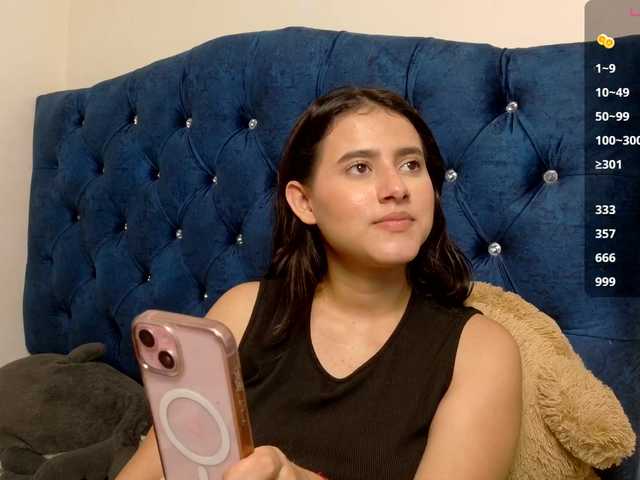 vikysexy28a's BongaCams show and profile