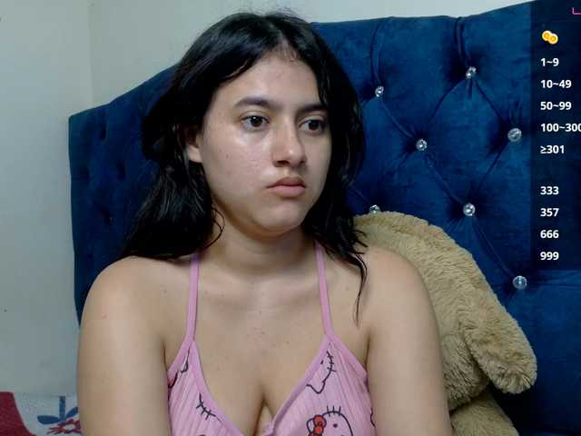 vikysexy28a's BongaCams show and profile