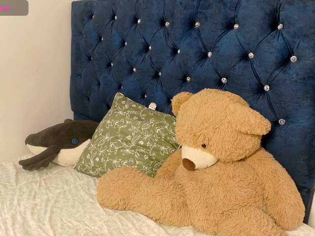 vikysexy28a's BongaCams show and profile