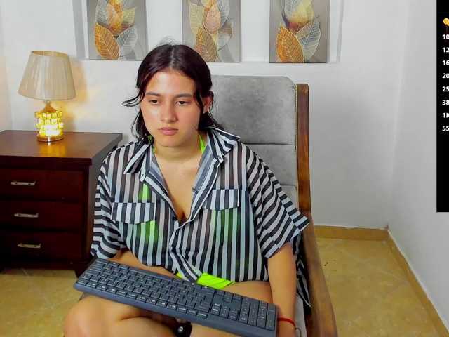 vikysexy28a's BongaCams show and profile