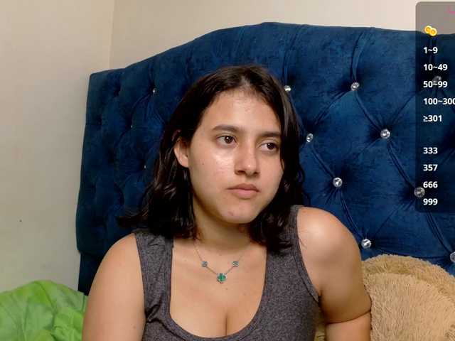 vikysexy28a's BongaCams show and profile