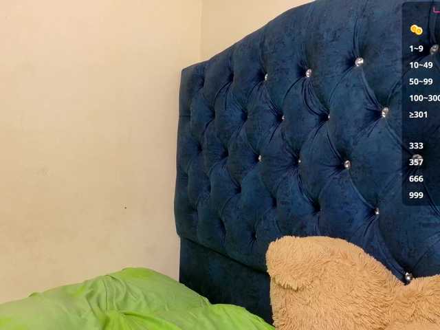 vikysexy28a's BongaCams show and profile