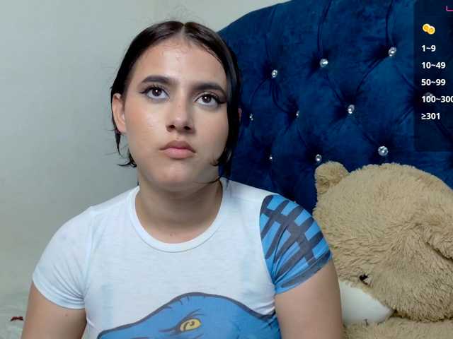 vikysexy28a's BongaCams show and profile