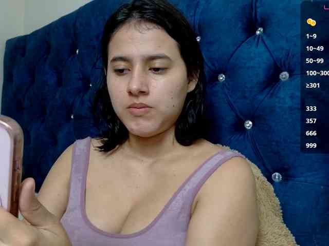 vikysexy28a webcam