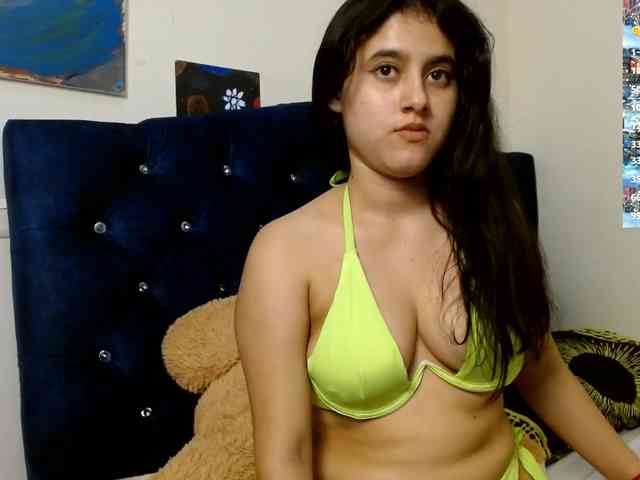 vikysexy28a webcam