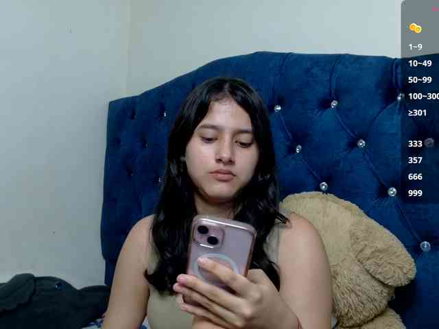 vikysexy28a webcam