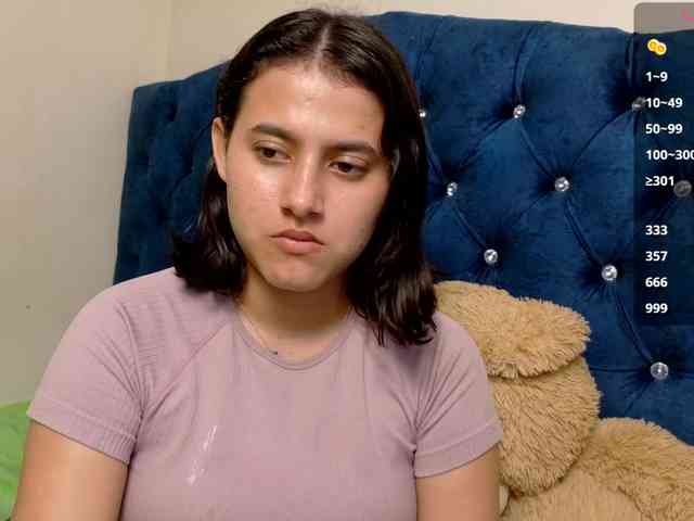 vikysexy28a Live Webcam on BongaCams