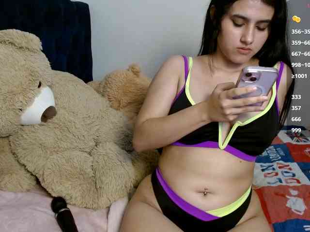 vikysexy28a webcam