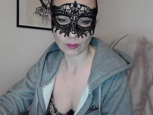 facefuckNchill69's BongaCams show and profile