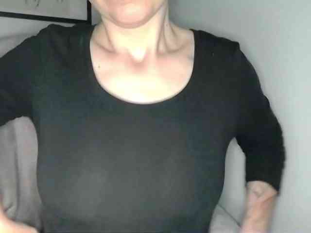 facefuckNchill69 webcam