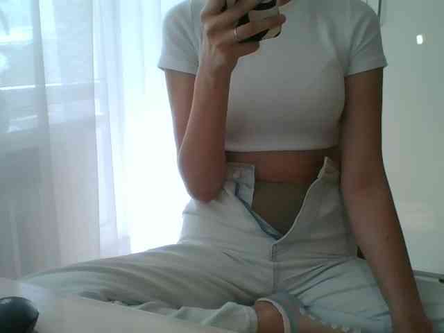 eysha webcam